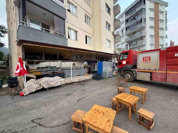 OSMANİYE’DE İŞ YERİ YANGINI
