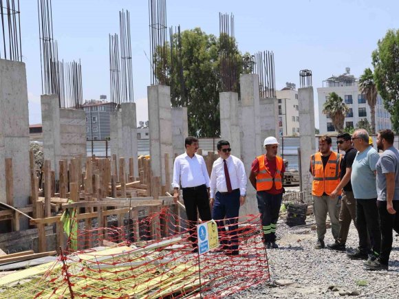ARSUZ’DA ANAOKULU İNŞAATLARINDA ÇALIŞMALAR SÜRÜYOR