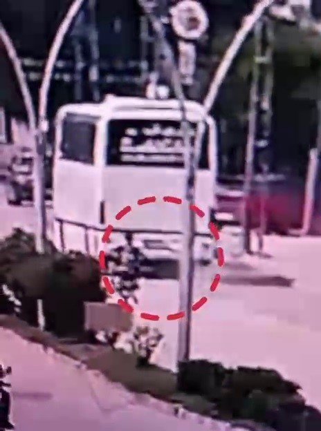 TRAFİKTE AKROBATİK HAREKETLER YAPAN 3 SÜRÜCÜYE 178 BİN TL CEZA