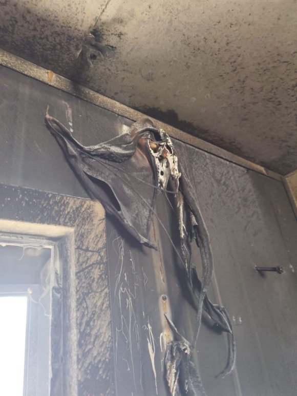 ANTAKYA’DA KONTEYNER YANGINI BÜYÜMEDEN SÖNDÜRÜLDÜ