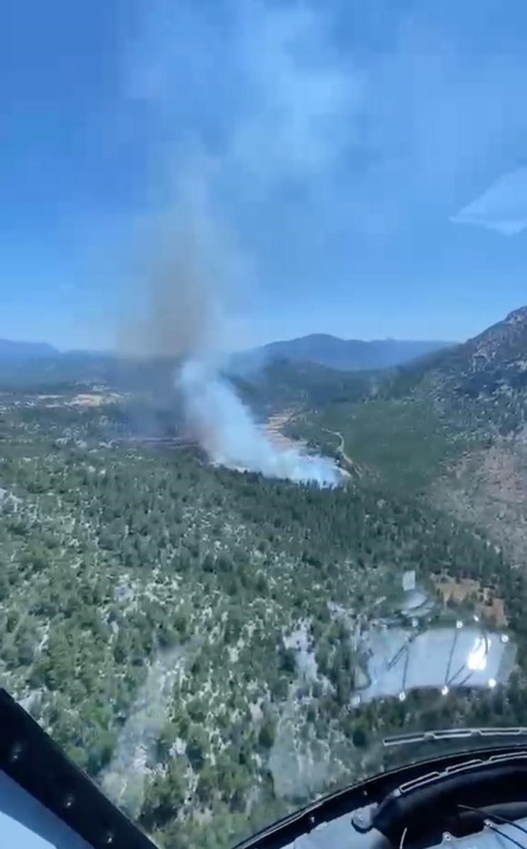 ANTALYA’DA ORMANLIK ALANDA YANGIN