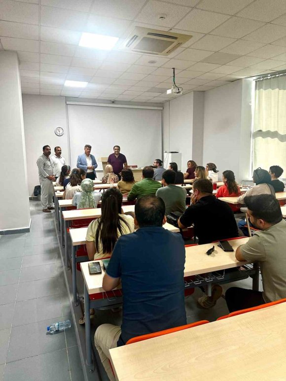 HATAY’DA EĞİTİM KURUMLARINDA YÖNETİCİLİK GÖREVİ ALACAK PERSONELE EĞİTİM VERİLİYOR