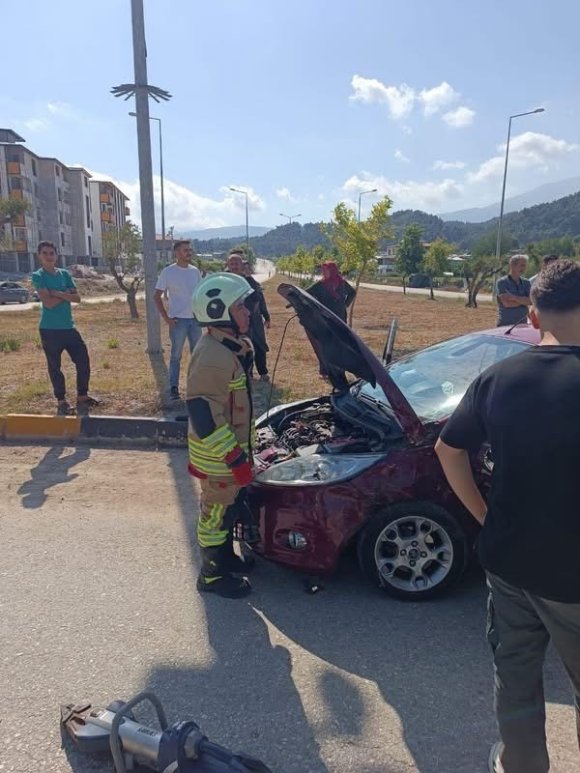 YAYLADAĞI’NDA TRAFİK KAZASI:6 YARALI