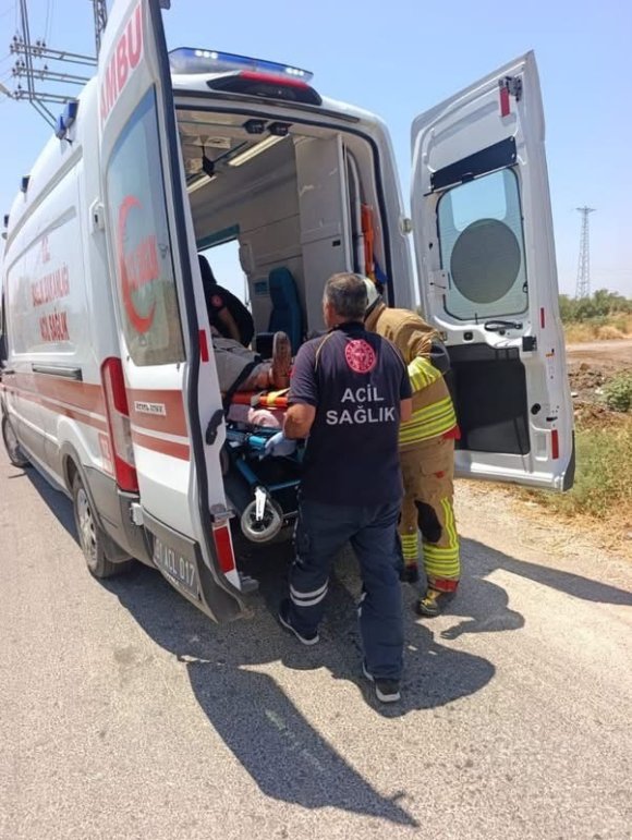 REYHANLI’DA TRAFİK KAZASI: 3 YARALI
