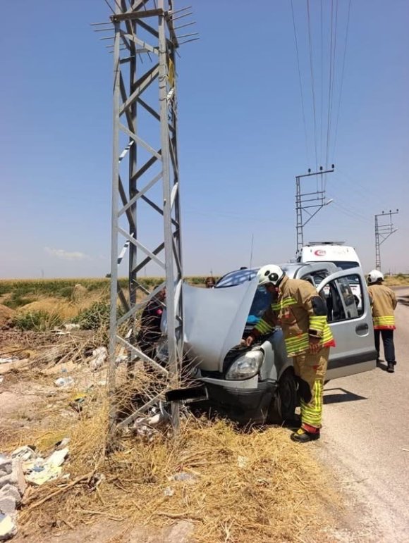 REYHANLI’DA TRAFİK KAZASI: 3 YARALI
