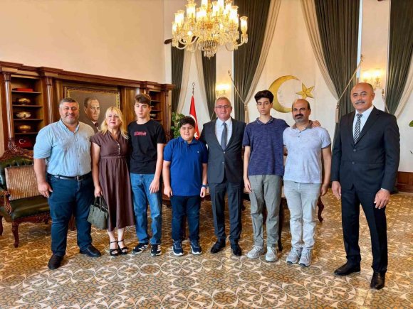 İSKENDERUN’DA 2 ÖĞRENCİ LGS’DEN TAM PUAN ALDI