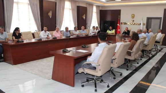 ERZİN’DE HAYAT BOYU ÖĞRENME KOMİSYONU TOPLANTISI GERÇEKLEŞTİRİLDİ