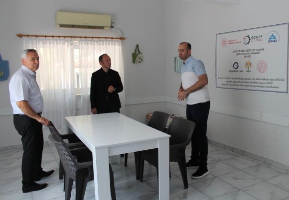 ERZİN’DA KÖY YAŞAM MERKEZİ VATANDAŞLARA HİZMET EDİYOR