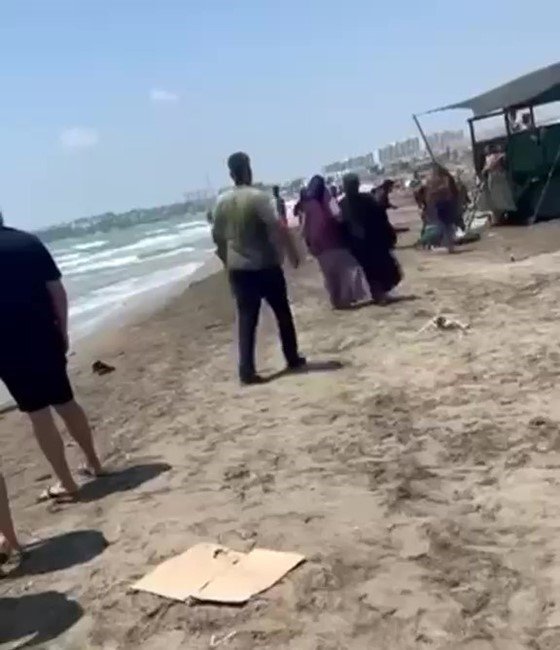 ADANA’DA DENİZDE FACİA: 2 KİŞİ BOĞULDU, 1 KİŞİ HASTANEYE KALDIRILDI