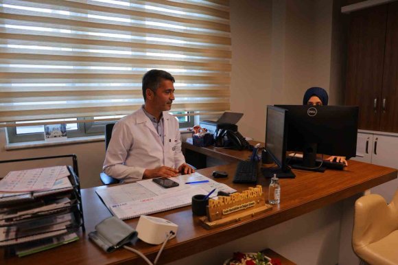 RAHİM VE MESANE SARKMALARINDA ERKEN TEDAVİ UYARISI
