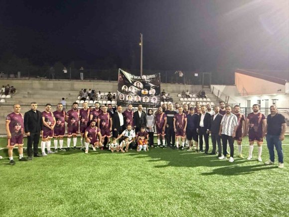YUSUF TARIK GÜL ANISINA FUTBOL TURNUVASI