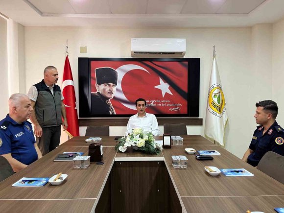 BOZYAZI’DA ORMAN YANGINLARINA KARŞI TOPLANTI YAPILDI