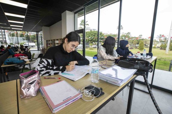 MERSİN, ÖĞRENCİ DOSTU ŞEHİRLER SIRALAMASINDA İKİNCİ OLDU