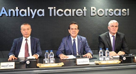 ATB BAŞKANI ÇANDIR: "ANTALYA İHRACATTA OLUMLU PERFORMANS SERGİLİYOR"