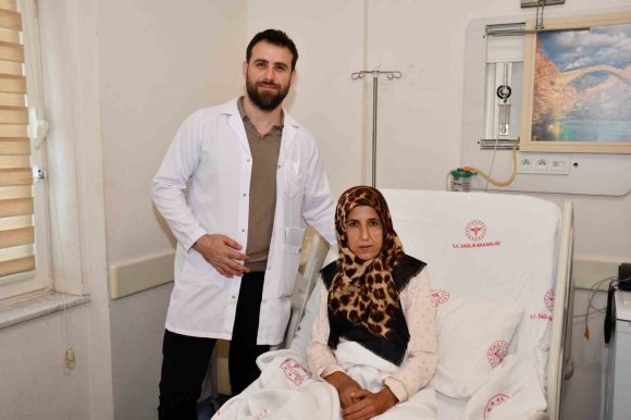 ALANYA EAH’DE İLK KEZ KAPALI YÖNTEMLE YEMEK BORUSU KANSERİ AMELİYATI GERÇEKLEŞTİRİLDİ