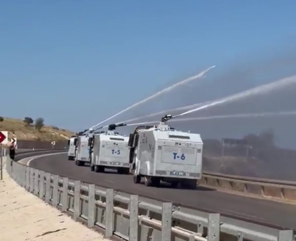 KONTROL ALTINA ALINAN ORMAN YANGININDA PEŞ PEŞE SIRALANAN TOMA’LARIN MÜDAHALESİ