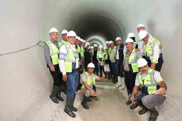 MUHTARLAR, 1 MİLYON İNSANA HİZMET VERECEK TÜRKİYE’NİN EN BÜYÜK ATIK SU TÜNELİNİ İNCELEDİ