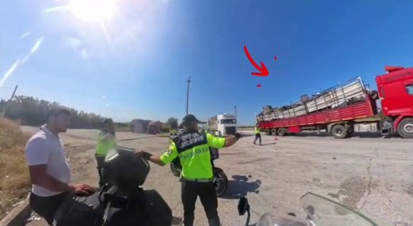 OTOYOLDA TEHLİKELİ YÜK TAŞIYAN TIR, JANDARMANIN DİKKATİNDEN KAÇMADI