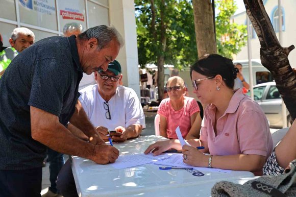 BÜYÜKŞEHİR’DEN GÜNDOĞMUŞ VE İBRADILI ARICILARA BEREKET KOVANI