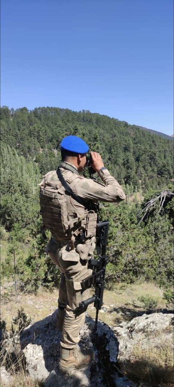 BURDUR’DA JANDARMA EKİPLERİ ORMAN YANGINLARINA KARŞI TEYAKKUZDA