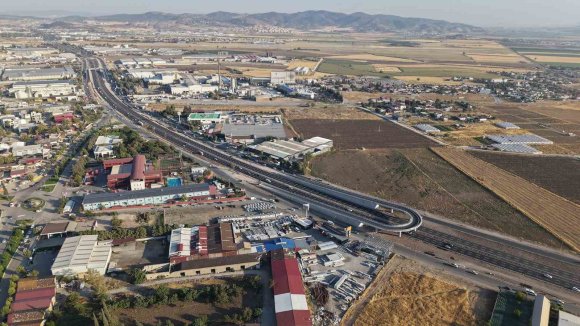 KAHRAMANMARAŞ’TA SANAYİ KAVŞAĞINDA ANA GÜZERGAH ULAŞIMA AÇILDI
