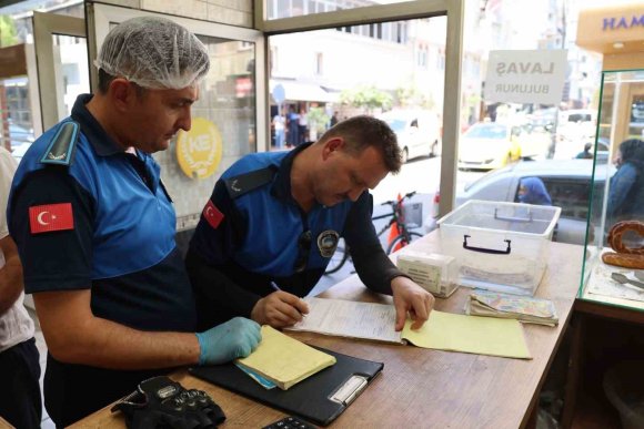 AKDENİZ’DE FIRIN DENETİMİ: KURALLARA UYMAYAN İŞLETMELERE CEZA