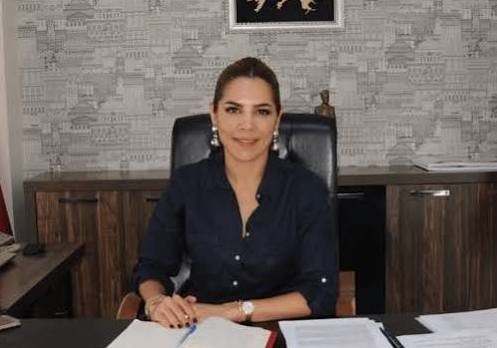 GAZETECİ DUYGU ÖKSÜZ CANOVA SON YOLCULUĞUNA UĞURLANDI