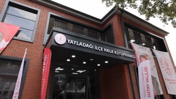 YAYLADAĞI İLÇE HALK KÜTÜPHANESİ HİZMETE AÇILDI