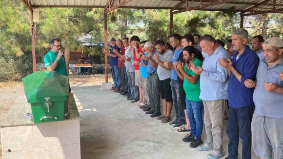 MERSİN’DEKİ KASKLI DEHŞETTE HAYATINI KAYBEDEN YAŞLI ADAM TOPRAĞA VERİLDİ