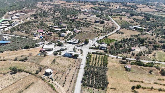 MERSİN’DE KIRSAL YOLLAR GÜVENLİ VE KONFORLU HALE GETİRİLİYOR