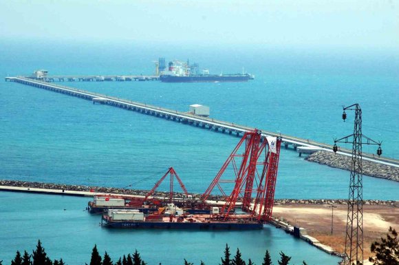 CEYHAN, TÜRKİYE’NİN ENERJİ VE SANAYİ GELECEĞİNDE STRATEJİK MERKEZ OLACAK