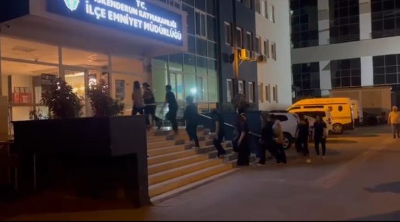 HATAY’DA SPA VE MASAJ SALONLARINDA KAÇAK ÇALIŞTIRILAN 9 KADIN HAKKINDA İŞLEM YAPILDI