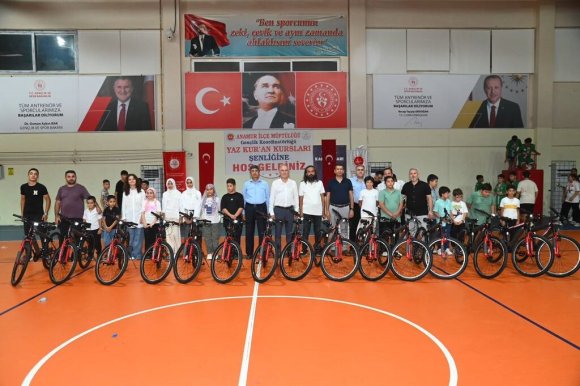 YAZ KUR’AN KURSLARI DOLU DOLU TAMAMLANDI