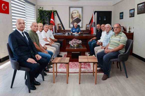 MERSİN EMNİYET MÜDÜRÜNDEN EMEKLİ POLİSLERE VEDA