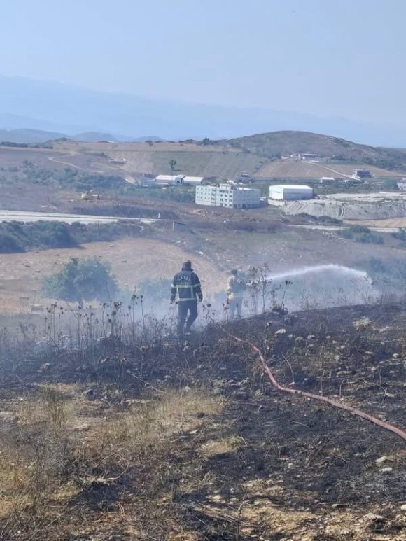 YAYLADAĞI’NDA ARAZİ YANGINI GENİŞ ALANA YAYILMADAN SÖNDÜRÜLDÜ