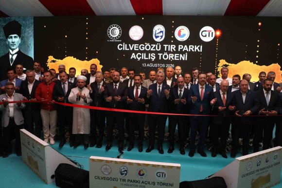 CİLVEGÖZÜ’NDE BİN 200 TIR KAPASİTELİ TIR PARKININ AÇILIŞI GERÇEKLEŞTİRİLDİ