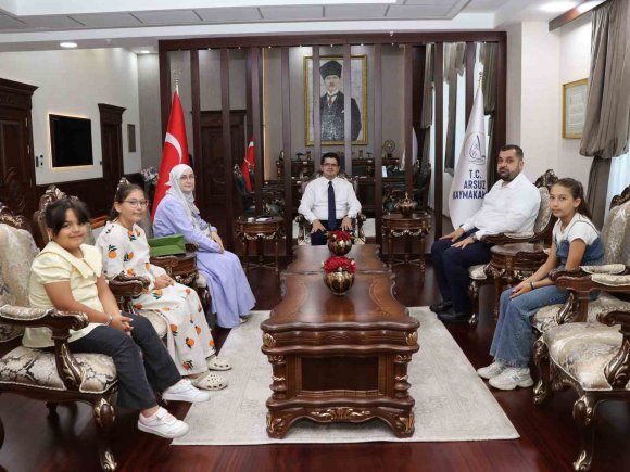 ARSUZLU ÇOCUKLARIN YARDIMLARI FİLİSTİN’E ULAŞTIRILACAK