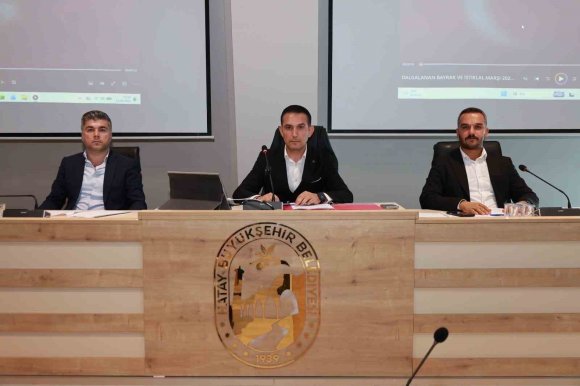 HATAY BÜYÜKŞEHİR BELEDİYESİ, SAVAŞIN İZLERİNİN SİLİNDİĞİ SURİYE’NİN 2 KENTİNE ARAÇ HİBE EDECEK