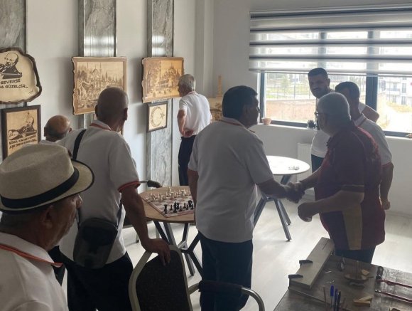 ADANA’DAKİ HUZUREVİ SAKİNLERİ KAPADOKYA’YI GEZDİ