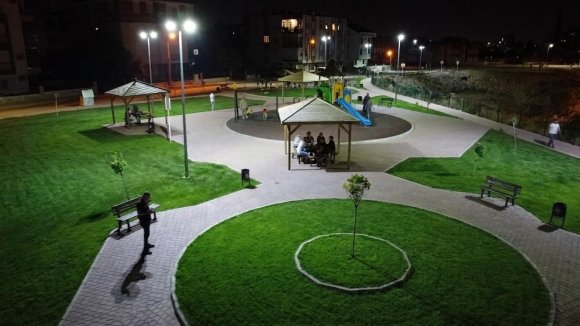 KEPEZ’DE 100’ÜN ÜZERİNDE PARK AYDINLATILDI