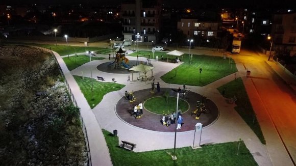 KEPEZ’DE 100’ÜN ÜZERİNDE PARK AYDINLATILDI