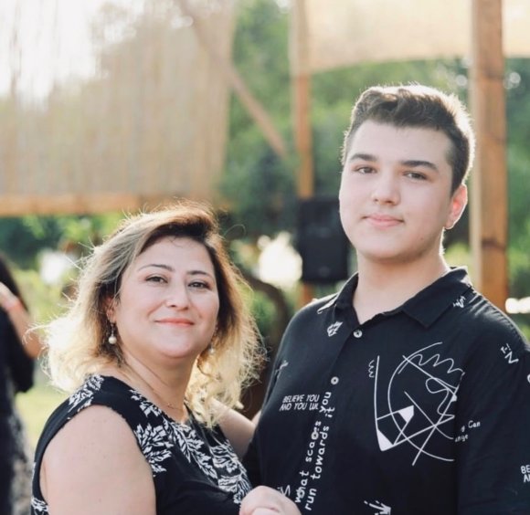EŞİNİ VE OĞLUNU ÖLDÜREN SANIĞA VERİLEN 2 KEZ AĞIRLAŞTIRILMIŞ MÜEBBET HAPİS CEZASI ONANDI