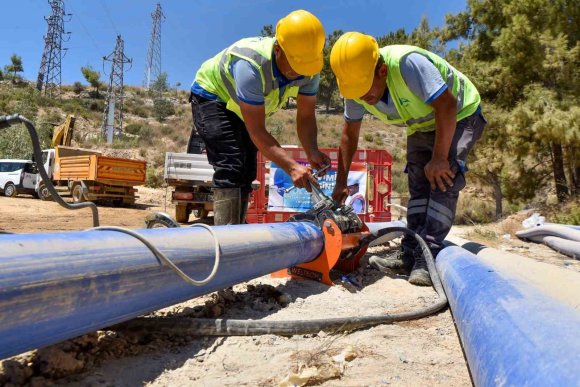 MERSİN’DE GENÇLER VE GİRİŞİMCİLER AYNI ÇATI ALTINDA BULUŞUYOR