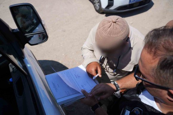 KEPEZ’DE DİLENCİLERE ZABITA OPERASYONU