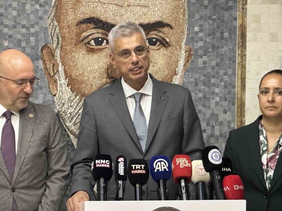BAKAN MEMİŞOĞLU’NDAN HASTANELERDE KREŞ VE ANAOKULU AÇIKLAMASI: "İNŞALLAH BU SENE İÇİN 7 KREŞE BAŞLIYORUZ"