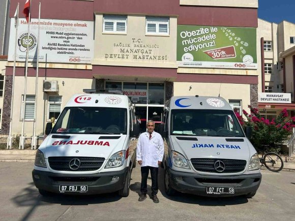 EVDE SAĞLIK HİZMETLERİNE 2 YENİ AMBULANS TAKVİYESİ