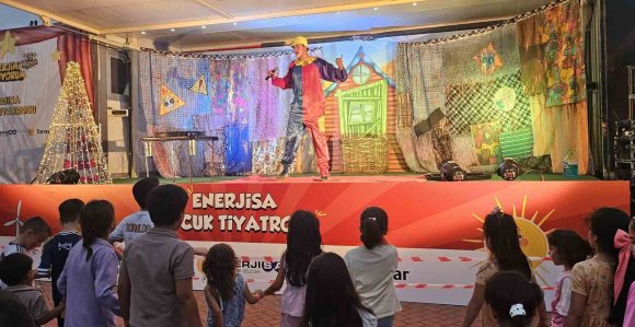 İSKENDERUN’DA "ENERJİMİ KORUYORUM" ÇOCUK TİYATROSU PERDELERİNİ AÇTI