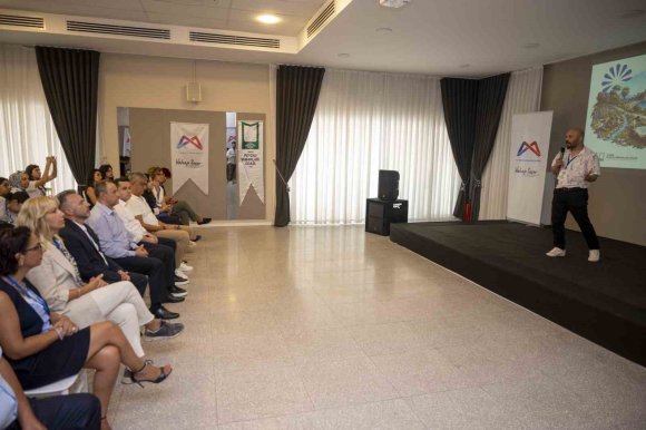 MERSİN’DE GENÇ PEYZAJ MİMARLARI GELECEĞİN KENTLERİ İÇİN BULUŞTU