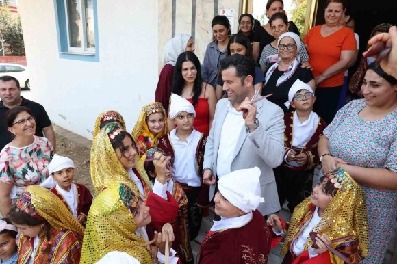 AKDENİZ’DE KADINLARIN EMEĞİ SERGİYE DÖNÜŞTÜ