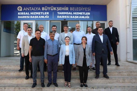 BAŞKAN VEKİLİ BÜŞRA ÖZDEMİR: "AŞEVİMİZDEKİ EMEK BİNLERCE SOFRAYA ULAŞIYOR"